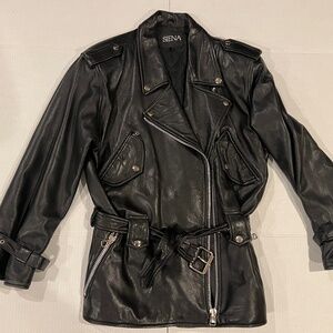 HIGH QUALITY VINTAGE LEATHER MOTO JACKET- BARELY WORN